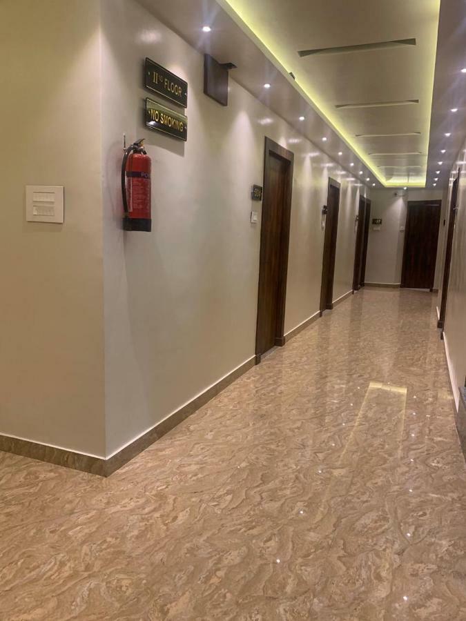 Hotel Mmk Kanpur Exterior photo